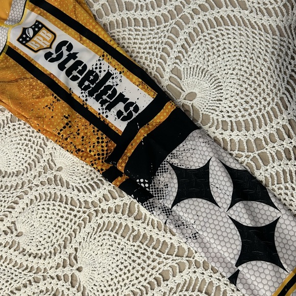 STEELERS leggings!!! Size small - Picture 4 of 7